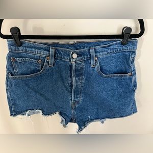 COPY - Levi 501 cut off denim shorts